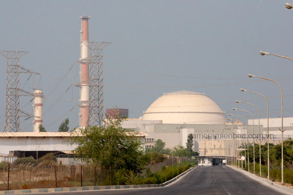 lắp đặt camera tại Nhà máy điện hạt nhân Bushehr